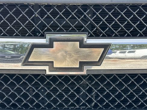 Certified 2017 Chevrolet Express 2500 w/ Express Access Plus Package RWD image 28