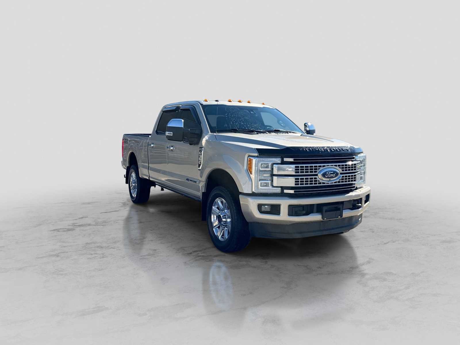 Used 2017 Ford F350 Platinum w/ Platinum Ultimate Package AWD/4WD image 8