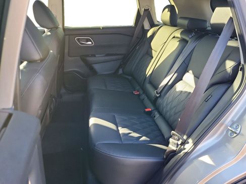 Used 2026 Nissan Rogue Platinum w/ Platinum Premium Package AWD/4WD image 21