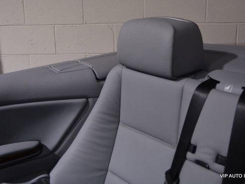 Used 2006 BMW 325Ci Convertible image 27