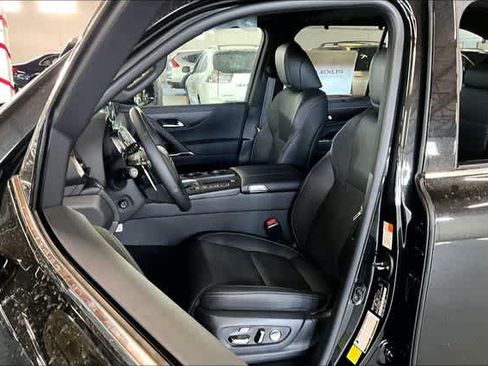 New 2026 Lexus LX 700h Luxury AWD/4WD image 9