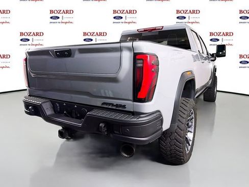 Used 2025 GMC Sierra 2500 AT4X AWD/4WD image 8