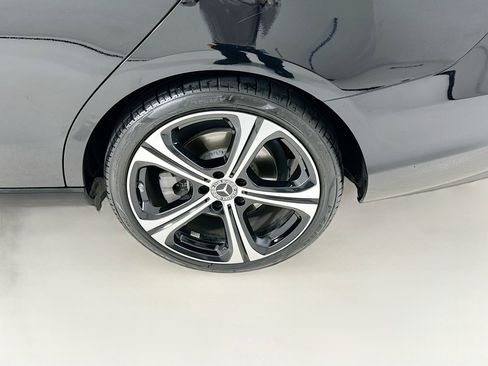 Used 2023 Mercedes-Benz C 300 Sedan image 33