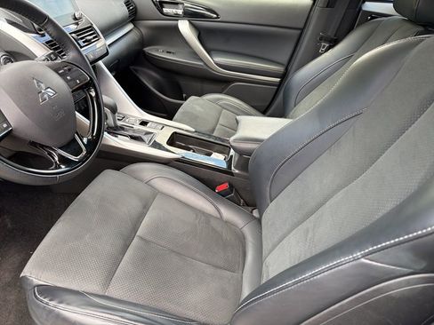 Used 2025 Mitsubishi Eclipse Cross SE AWD/4WD image 3