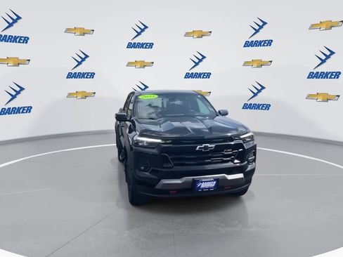 Used 2023 Chevrolet Colorado Z71 w/ Z71 Convenience Package 2 image 3