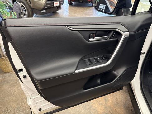 Used 2021 Toyota RAV4 XSE image 28