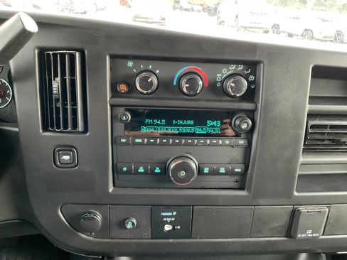 Used 2025 Chevrolet Express 2500 w/ Driver Convenience Package RWD image 18