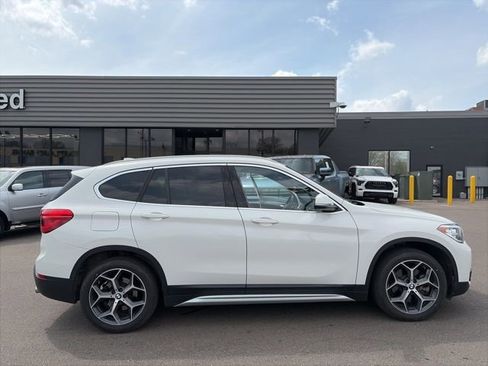 Used 2019 BMW X1 xDrive28i w/ Convenience Package image 2