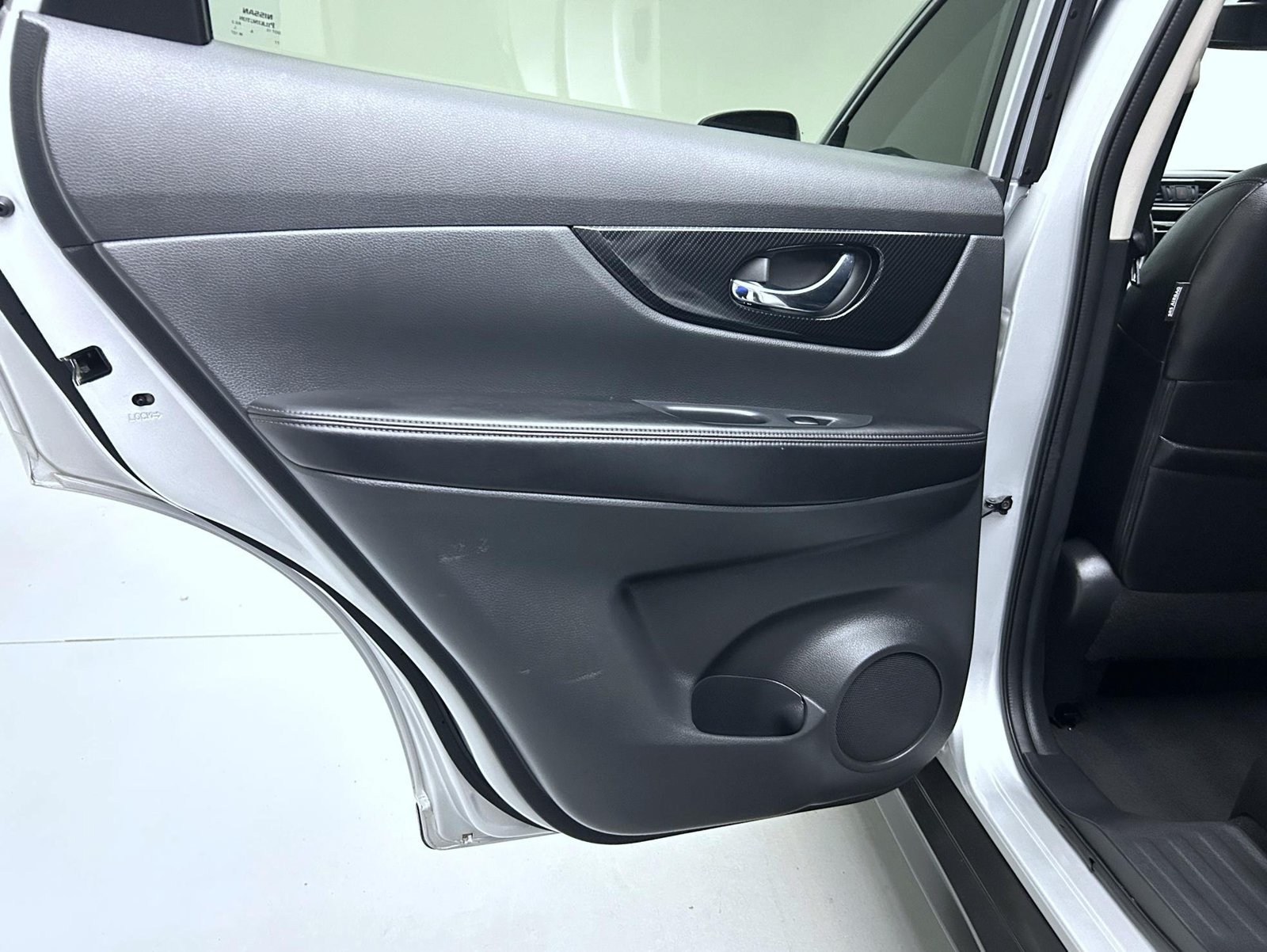 Used 2018 Nissan Rogue SL AWD/4WD image 20