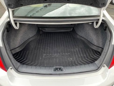 Used 2017 Honda Accord EX-L image 27