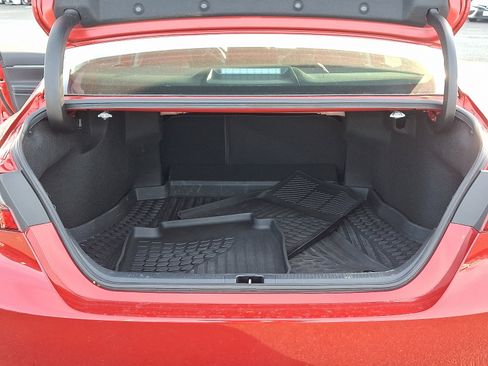 Used 2022 Toyota Camry SE image 29