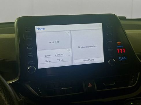 Used 2019 Toyota C-HR LE FWD image 16