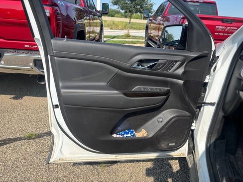 Used 2023 GMC Acadia AT4 w/ Technology Package AWD/4WD image 19