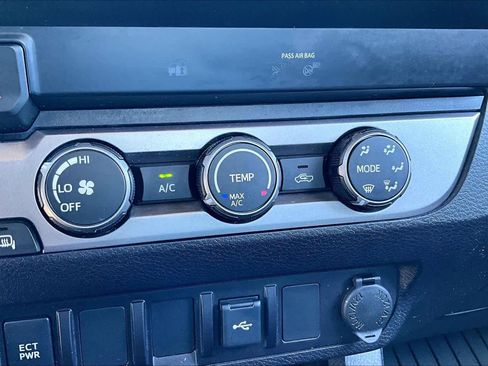 Used 2021 Toyota Tacoma SR image 30