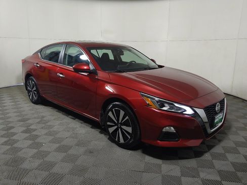 Used 2022 Nissan Altima 2.5 SV w/ SV Premium Package AWD/4WD image 13