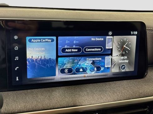 Used 2025 Nissan Kicks SV FWD image 14
