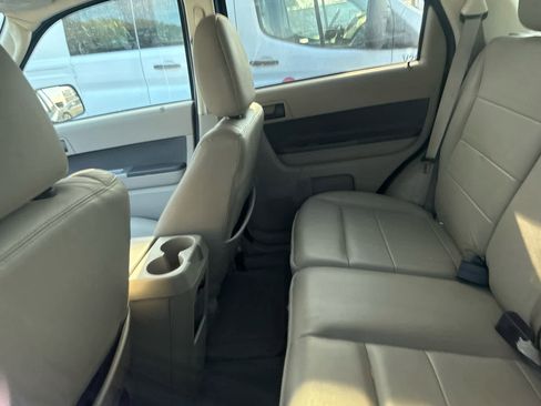 Used 2011 Ford Escape XLT w/ 203A Rapid Spec Order Code image 19