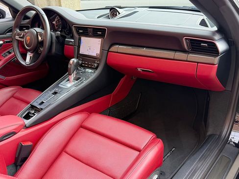 Certified 2019 Porsche 911 Turbo S image 21