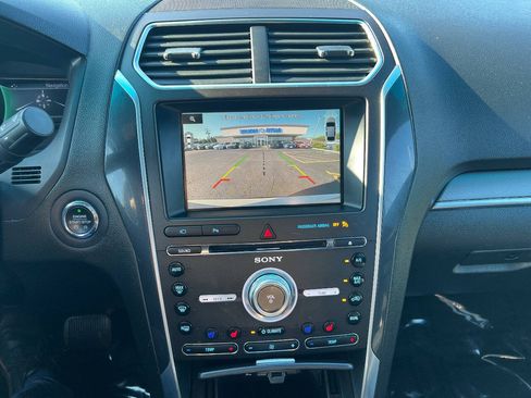 Used 2016 Ford Explorer Sport w/ Equipment Group 401A AWD/4WD image 38