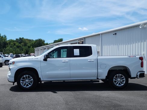 Used 2024 Chevrolet Silverado 1500 RST w/ Convenience Package II AWD/4WD image 2