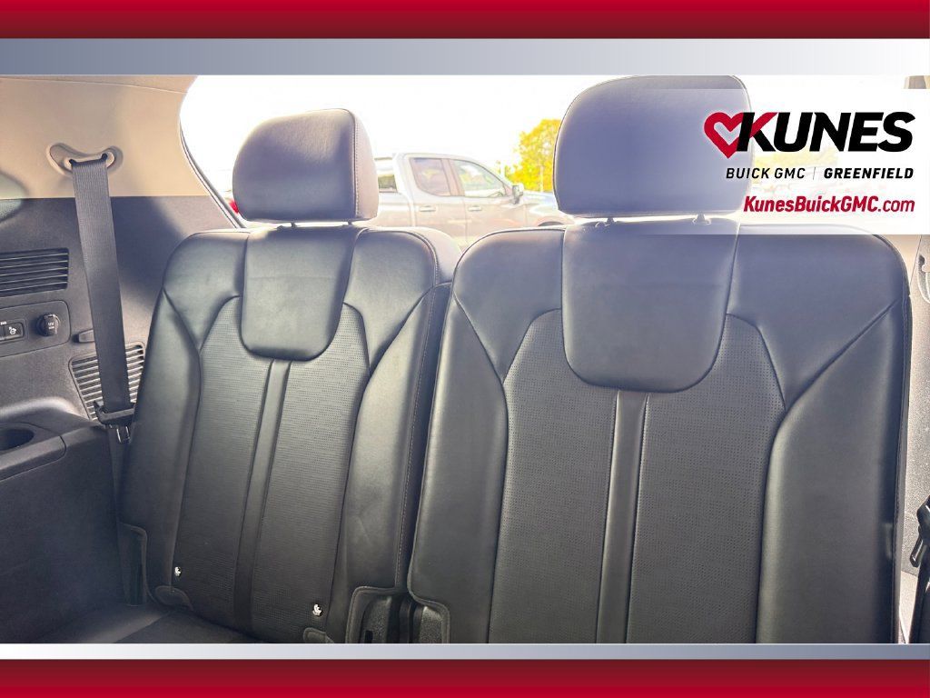 Used 2024 Kia Sorento S FWD image 35