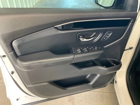 Certified 2024 Honda Pilot EX-L image 5