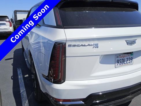 Used 2025 Cadillac Escalade IQ Sport 1 w/ Smart Trailering package AWD/4WD image 6
