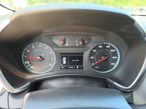 Used 2024 Chevrolet Equinox LS w/ Driver Confidence II Package FWD image 28