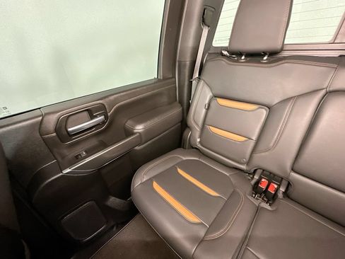 Used 2020 GMC Sierra 2500 AT4 w/ AT4 Premium Package AWD/4WD image 12