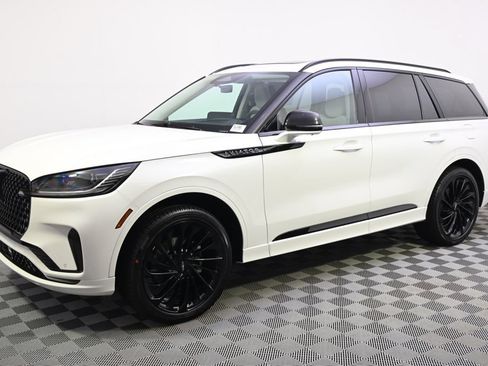 New 2026 Lincoln Aviator Reserve AWD/4WD image 2