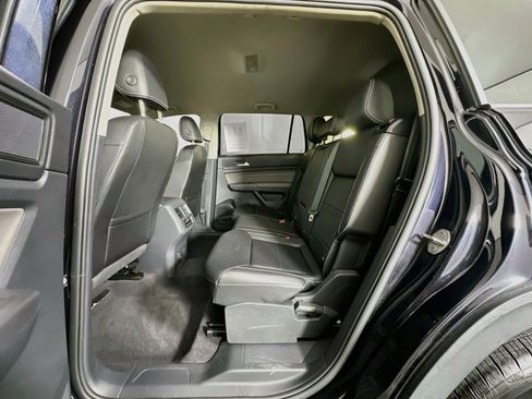Used 2023 Volkswagen Atlas SE w/ Black Wheel Package FWD image 29