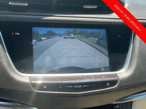 Used 2018 Cadillac XT5 Luxury w/ Driver Awareness Package image 20