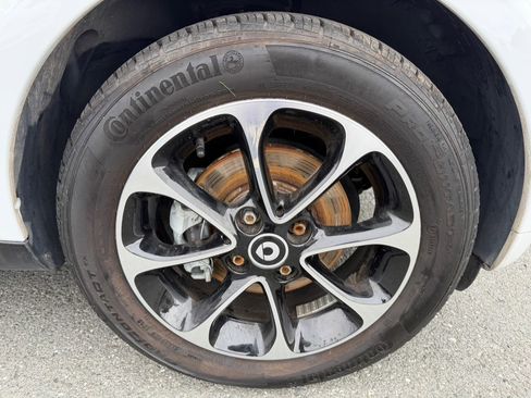 Used 2017 smart fortwo electric drive image 40