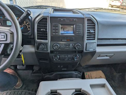 Used 2015 Ford F150 XLT AWD/4WD image 3