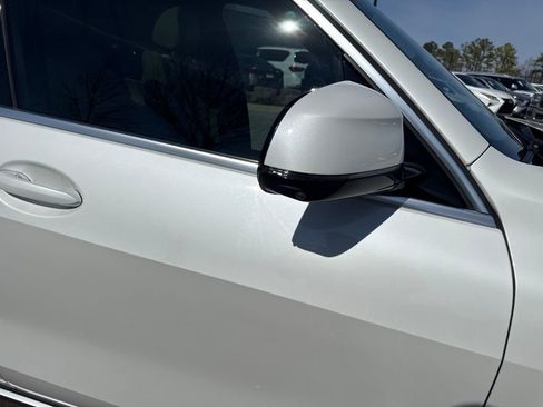 Used 2022 BMW X5 sDrive40i w/ Executive Package image 41