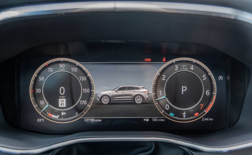 Used 2024 Jaguar F-PACE R-Dynamic S AWD/4WD image 9