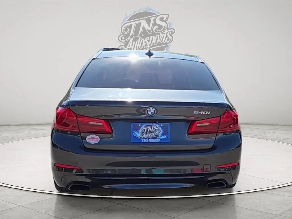 Used 2020 BMW 540i w/ Convenience Package RWD image 4
