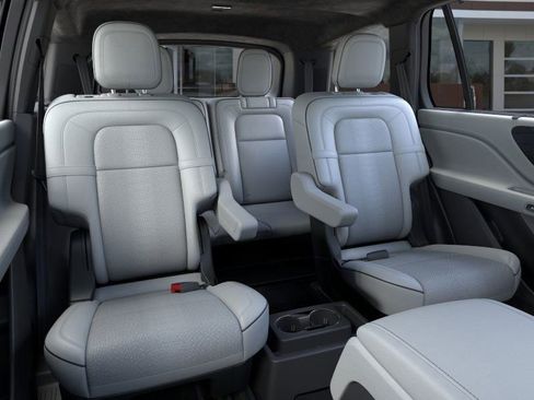 New 2026 Lincoln Aviator Black Label w/ Jet Appearance Package image 11