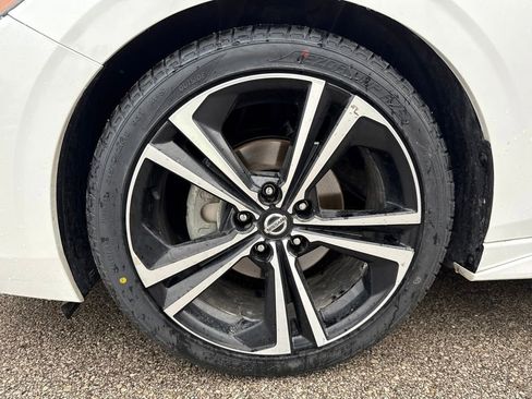 Used 2021 Nissan Sentra SR image 15