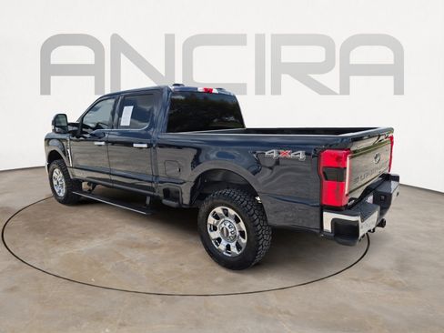 Used 2025 Ford F250 Lariat w/ Chrome Package image 8