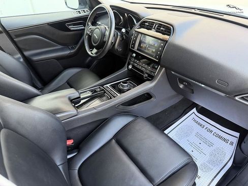 Used 2018 Jaguar F-PACE Premium AWD/4WD image 12