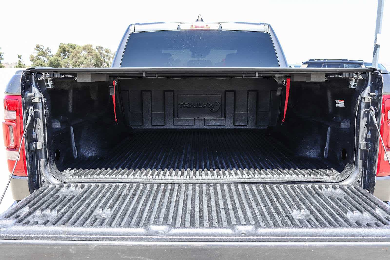 Used 2024 RAM 1500 Laramie AWD/4WD image 25