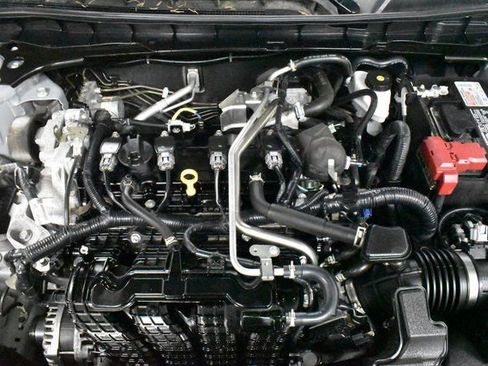 Used 2024 Nissan Altima 2.5 SV image 10