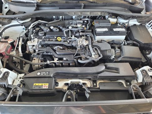 Used 2024 Toyota Corolla Cross LE FWD image 20