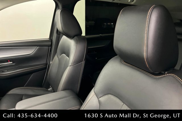 Certified 2024 MAZDA CX-90 Plug-In Hybrid w/ Preferred AWD/4WD image 17