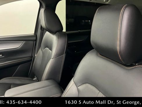 Certified 2024 MAZDA CX-90 Plug-In Hybrid w/ Preferred AWD/4WD image 17