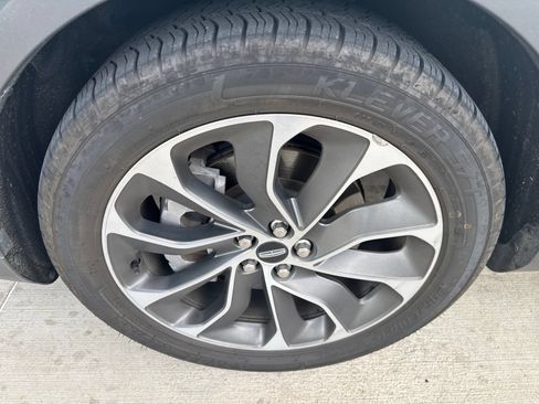 Used 2021 Lincoln Nautilus Reserve FWD image 2