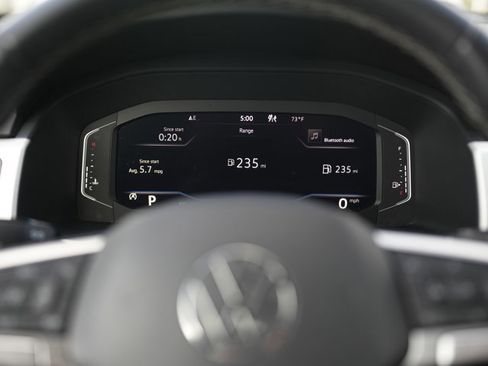 Certified 2022 Volkswagen Atlas SE image 13