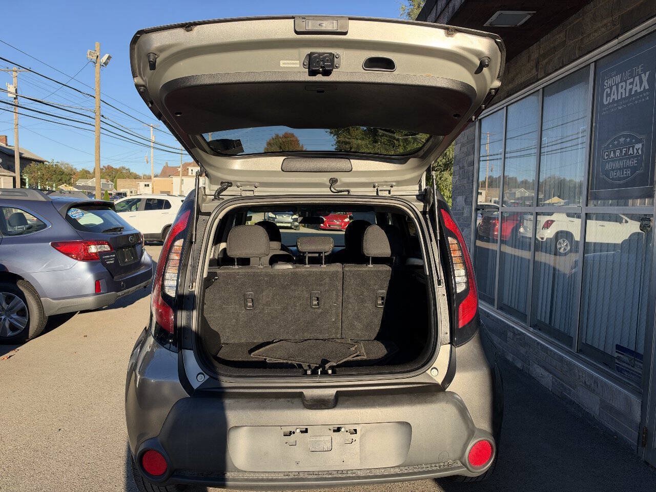 Used 2014 Kia Soul + FWD image 16