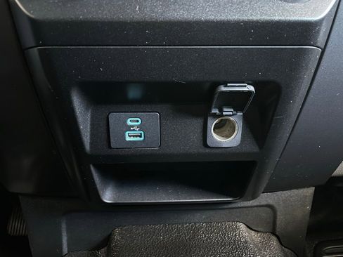 Used 2021 Ford F350 XLT image 44